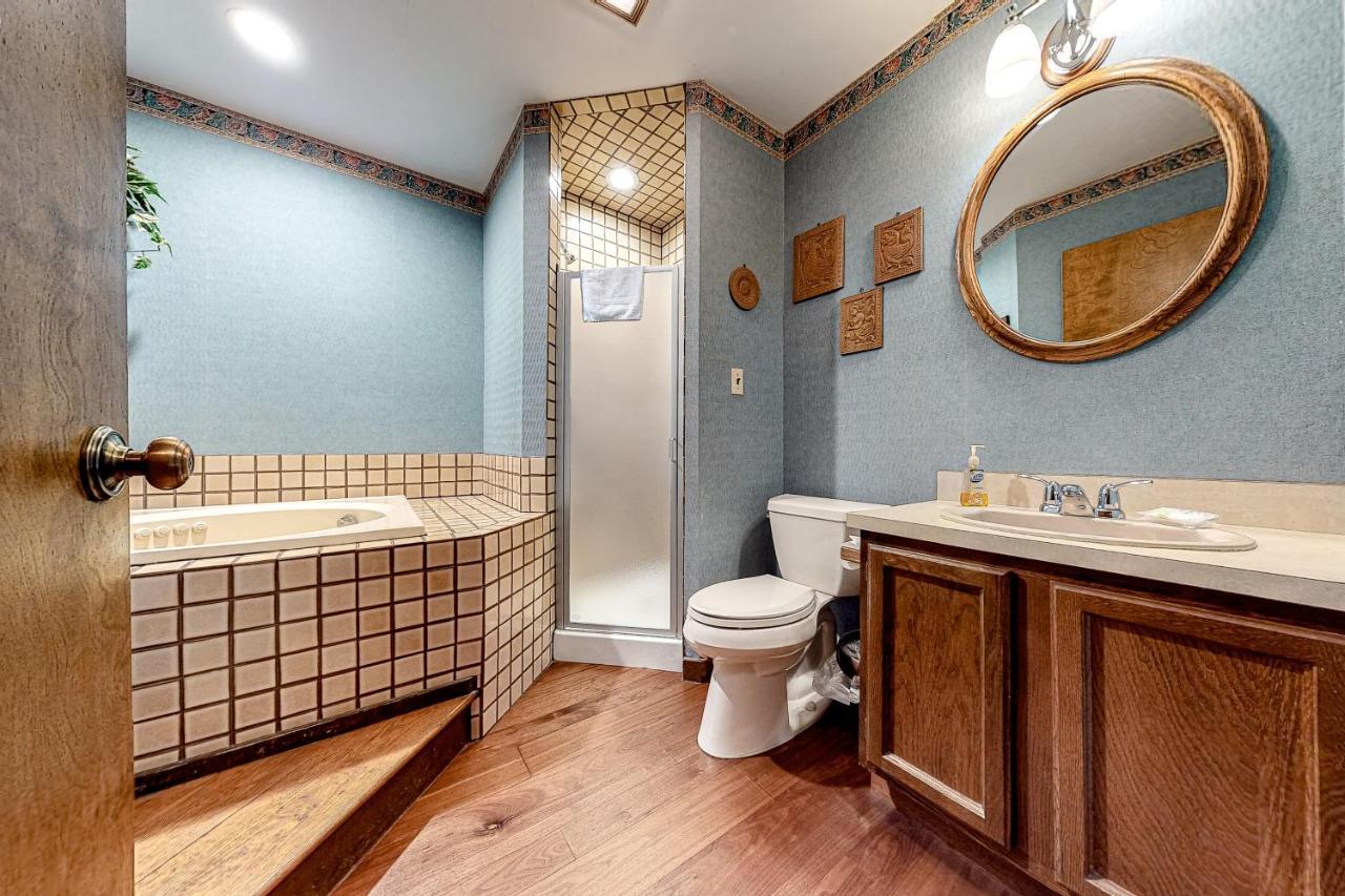 Big Boulder Lake Townhome Лейк-Хармони Экстерьер фото